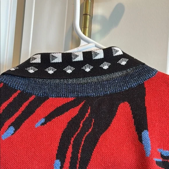Diane Von Furstenberg Red and Black Graphic Knit Top - Picture 4 of 7